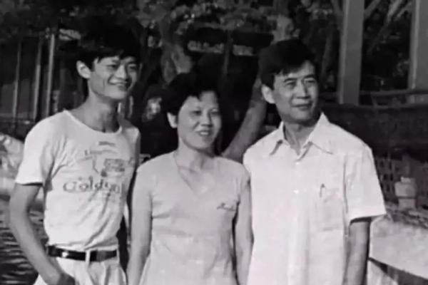 马云之父马来法：曲艺名家，马云的坚强后盾，父子二人各自有事业