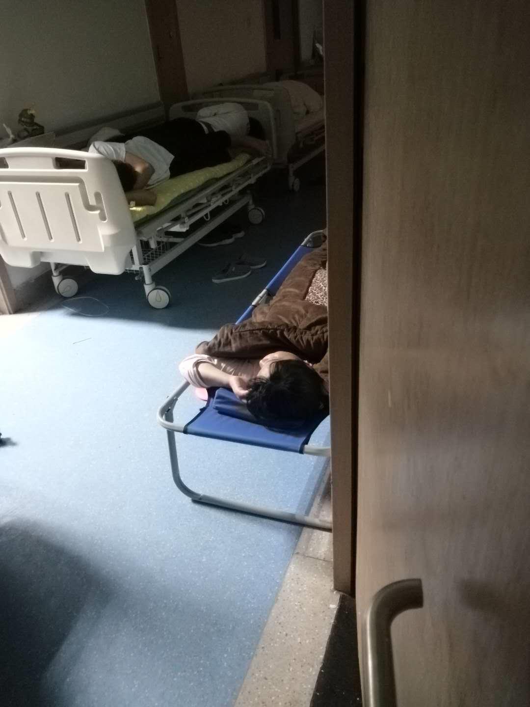 医生工资最高的一个月有多少,医生工资曝光