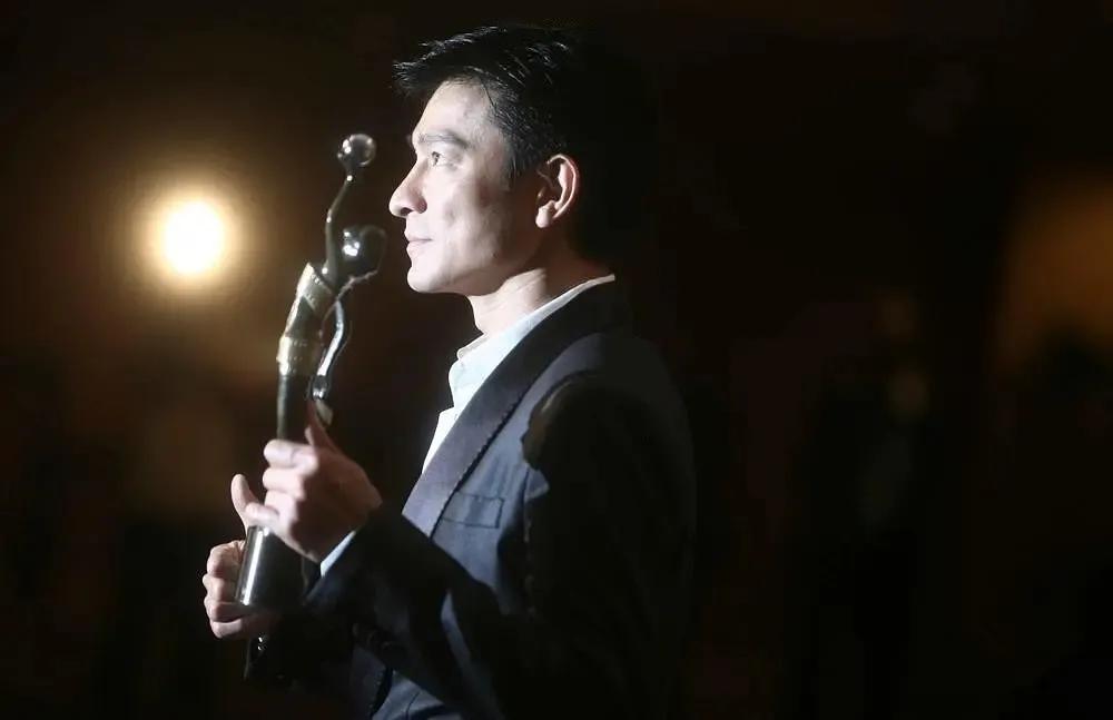 刘德华粉丝4000万,刘德华涨粉会超8千万吗