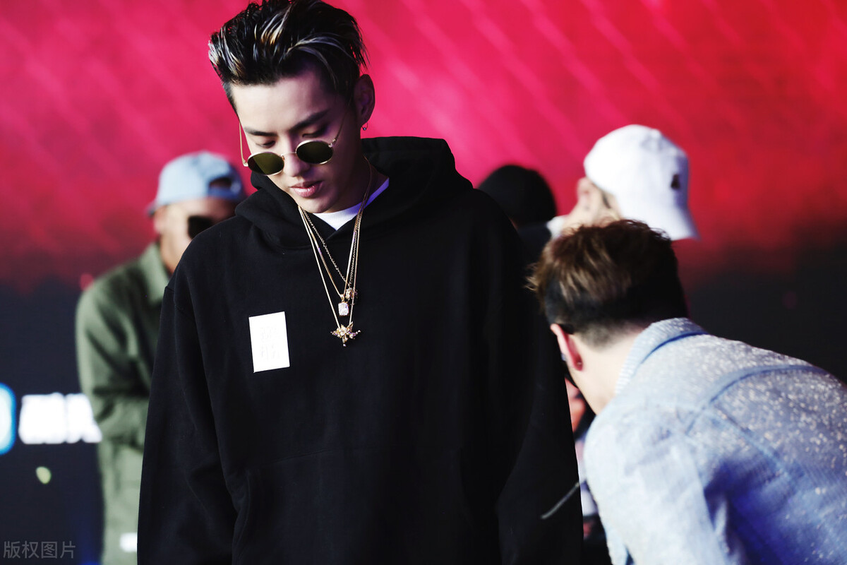 “炮王”吴亦凡选妃性丑闻:你的演技,都在床上?