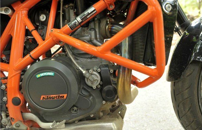 摩托车测评ktm690,ktm690duke全新摩托车