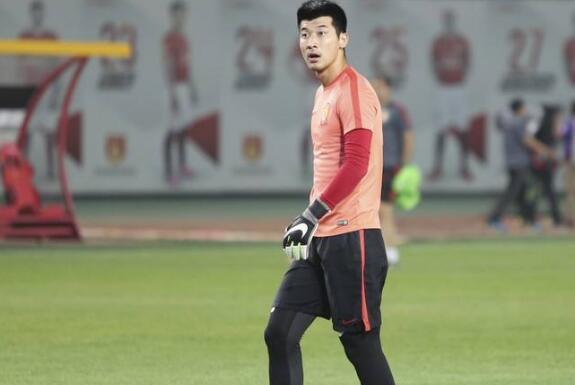 盘点国足五大顶级门将,国足门将精彩扑救