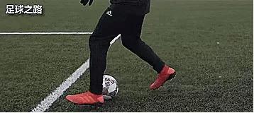 足球彩虹过人教学,足球内马尔彩虹过人