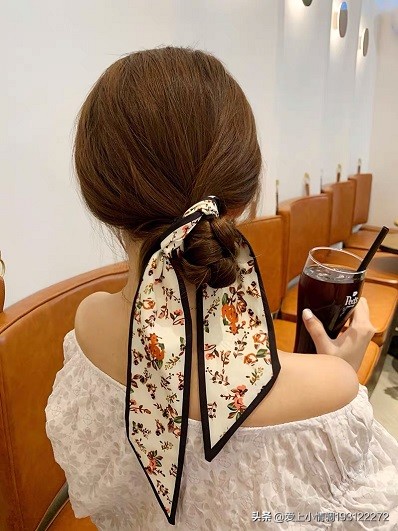 高马尾发带戴法不会掉,发带马尾戴法酷