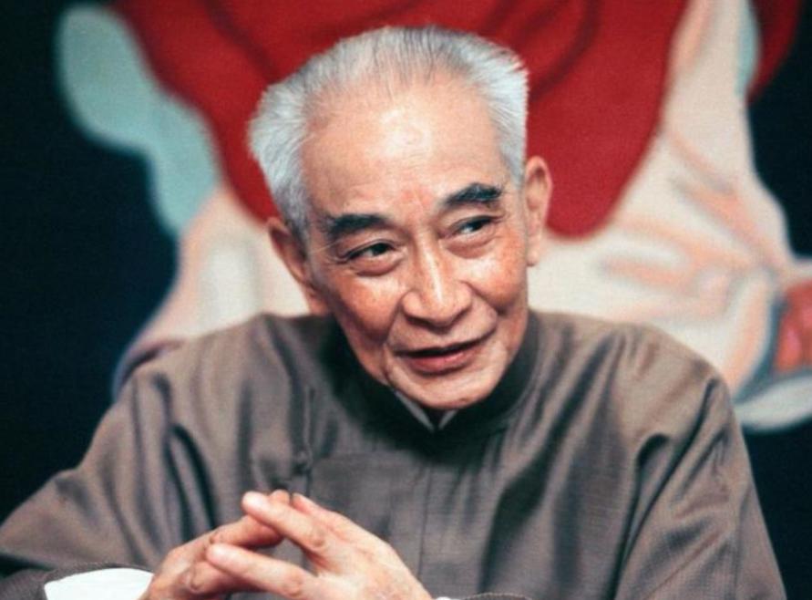 南怀瑾以前是文盲吗,谁说的文盲才看南怀瑾的书