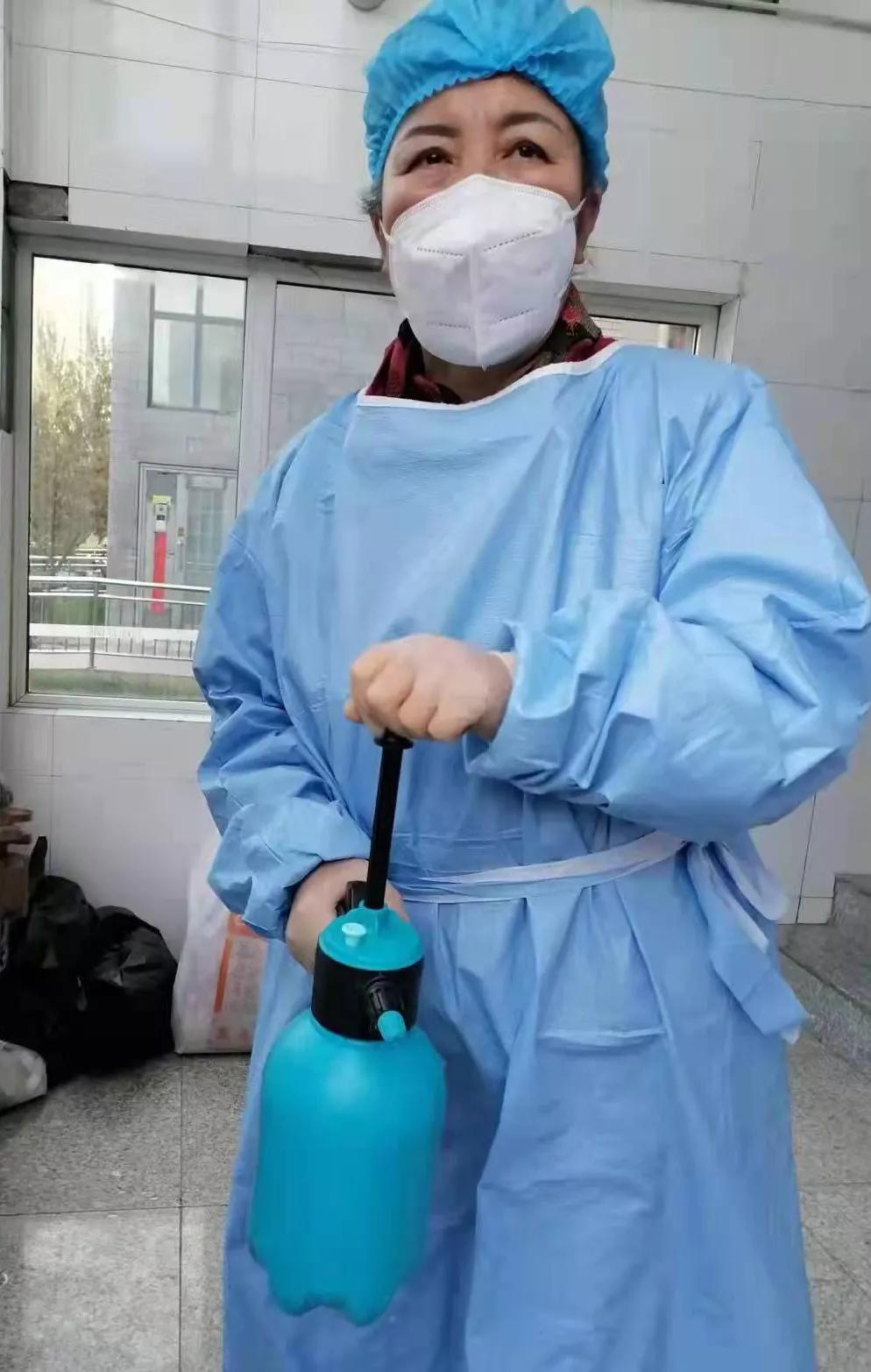 抗疫志愿者践行初心使命,抗疫志愿者的精神