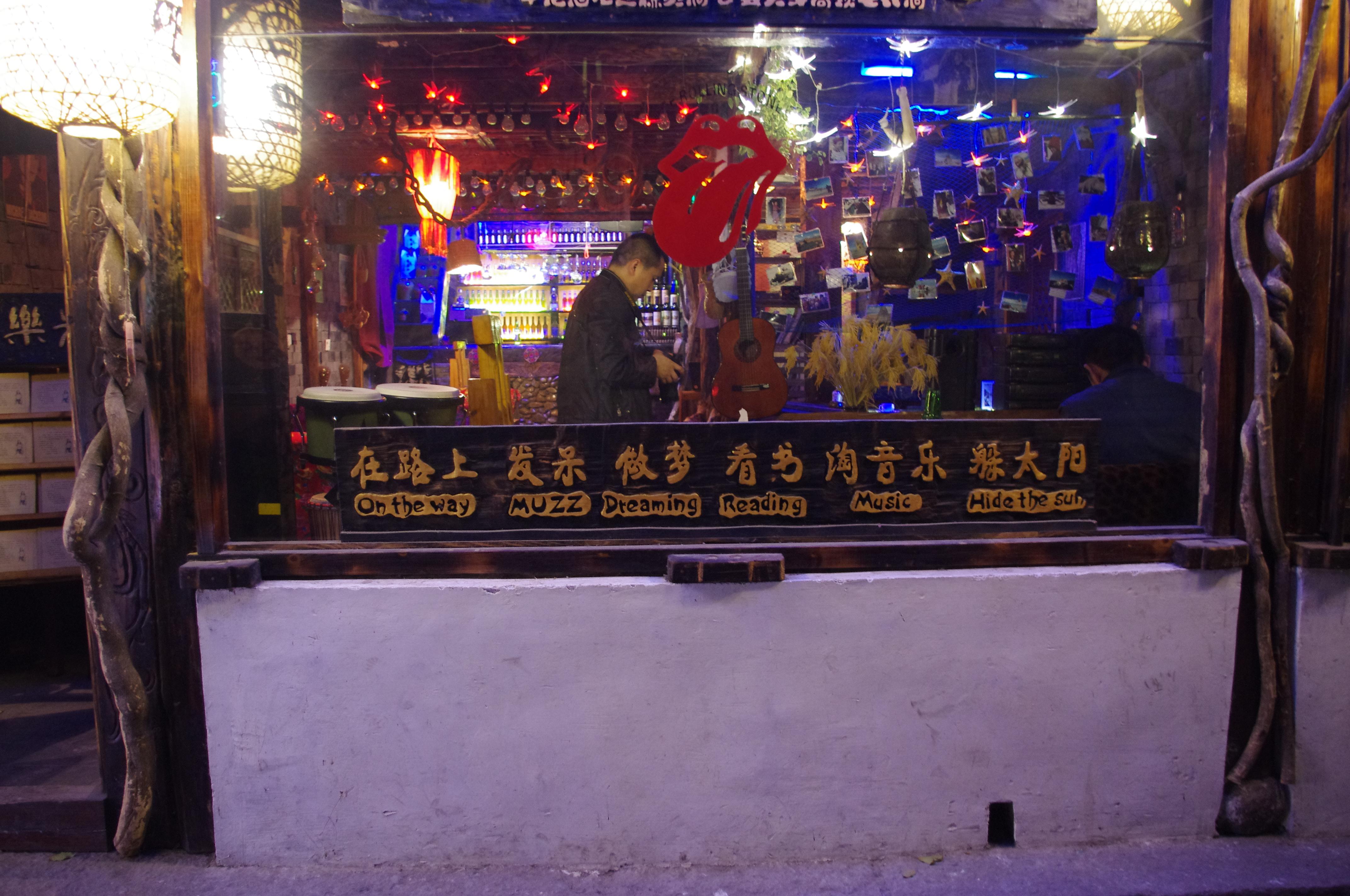 周庄古镇免费进入攻略,周庄古镇门票免费时间