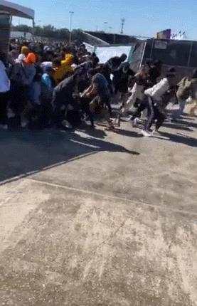 TS再登央视新闻！煽动粉丝造成美国社会最严重社会安全事件