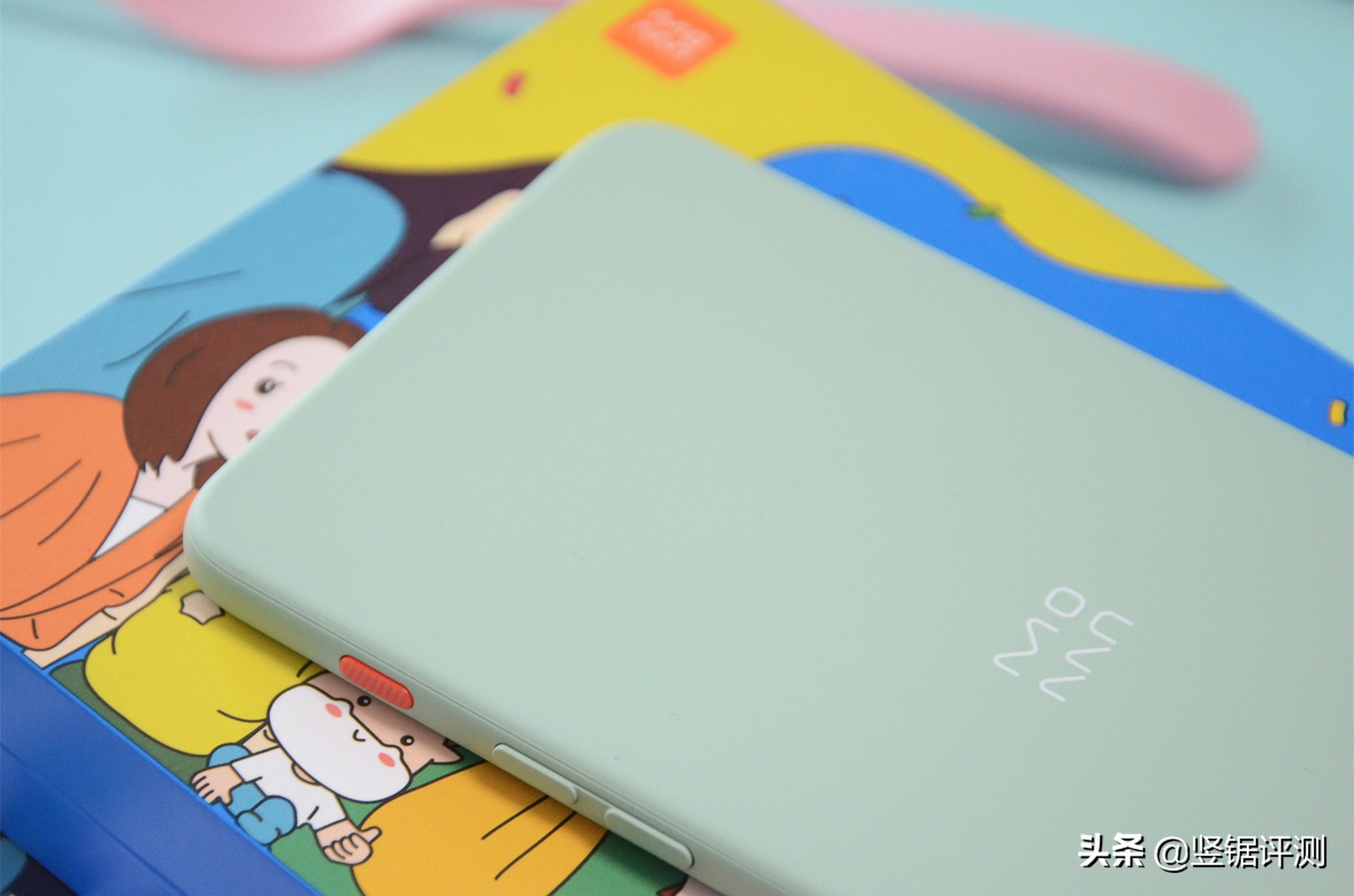 墨案迷你阅“电纸书”评测：5.2英寸墨水屏设计，小巧便携