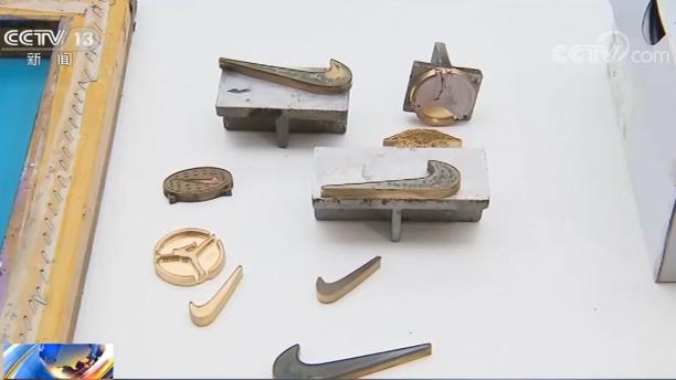 上海警方破获特大假冒运动鞋,上海警方捣毁制假运动鞋窝点