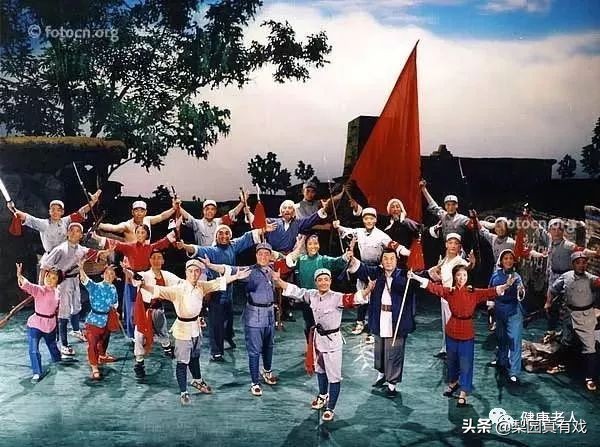 怀旧经典老电影八个样板戏,当年样板戏31首经典唱段难得一见