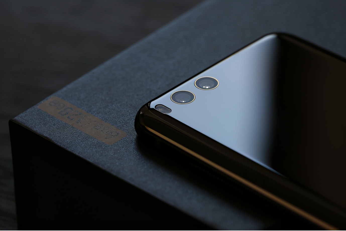 小米6苹果6s谁才是最强钉子户,iphone6svs小米6