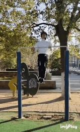 中国街头健身大神炫技,小伙花式健身惊呆路人