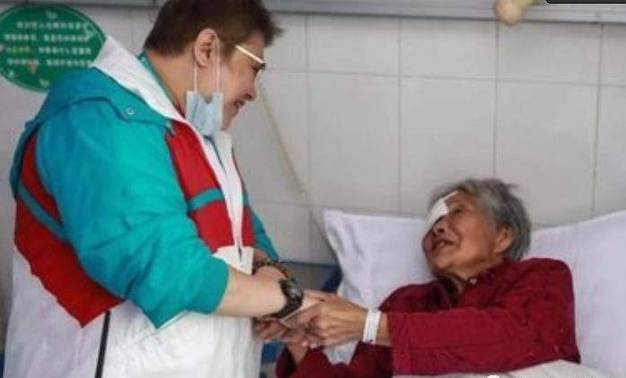 49岁韩红现在状况,48岁韩红近况如何