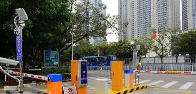 车辆道闸常见故障排除,安装道闸过程的视频