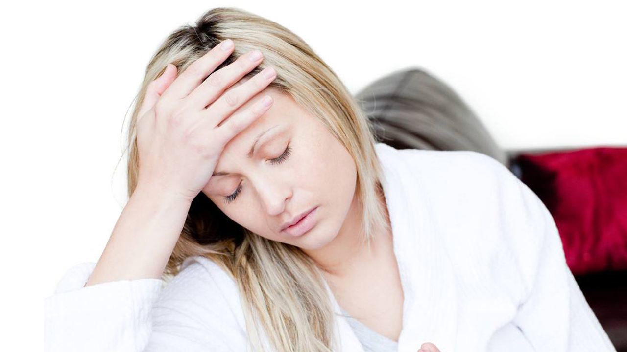 女性漏尿是啥原因引起的怎么治疗,女性漏尿可能是什么原因导致的