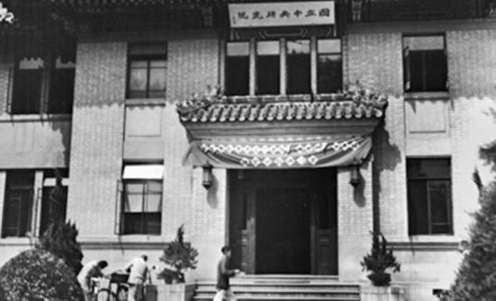 南渡北归有哪些人,南渡北归谁讲得好