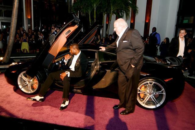 NBA球员的座驾：姚明太低调，库里钟爱保时捷，拉文买碟中谍同款