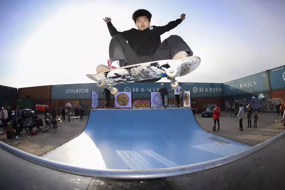 滑板人与普通人,滑板人的生活现状