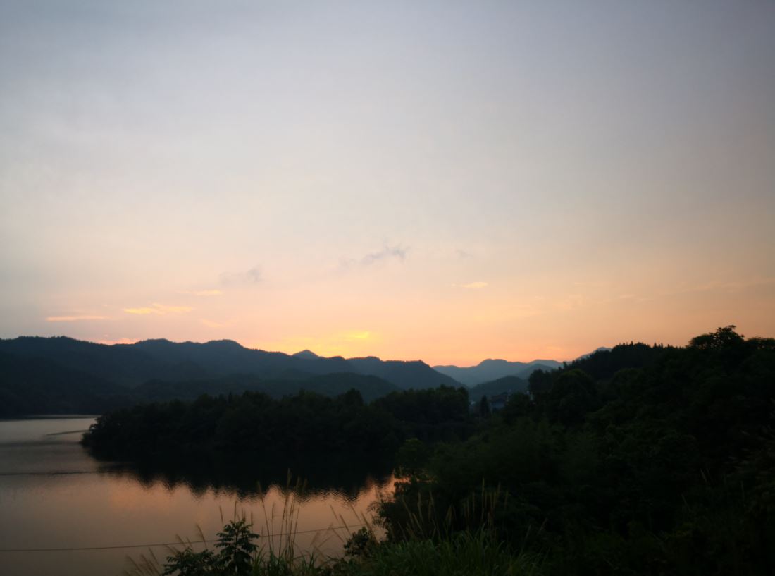 一个“空心村”如何唱响“归去来兮”?