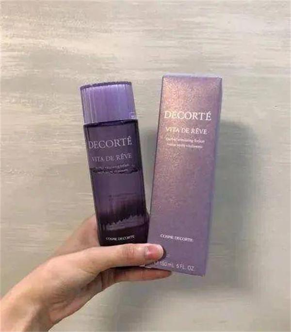 水乳红黑榜油皮,水乳敏感肌肤泛红混油推荐