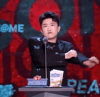 张大大被小学生怼,被同学骂娘娘腔