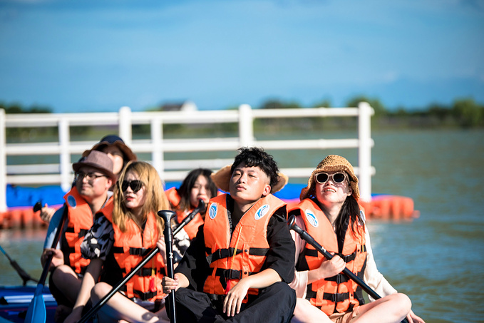 初夏品风凉饭，南北湖商玉客栈，推窗有山水