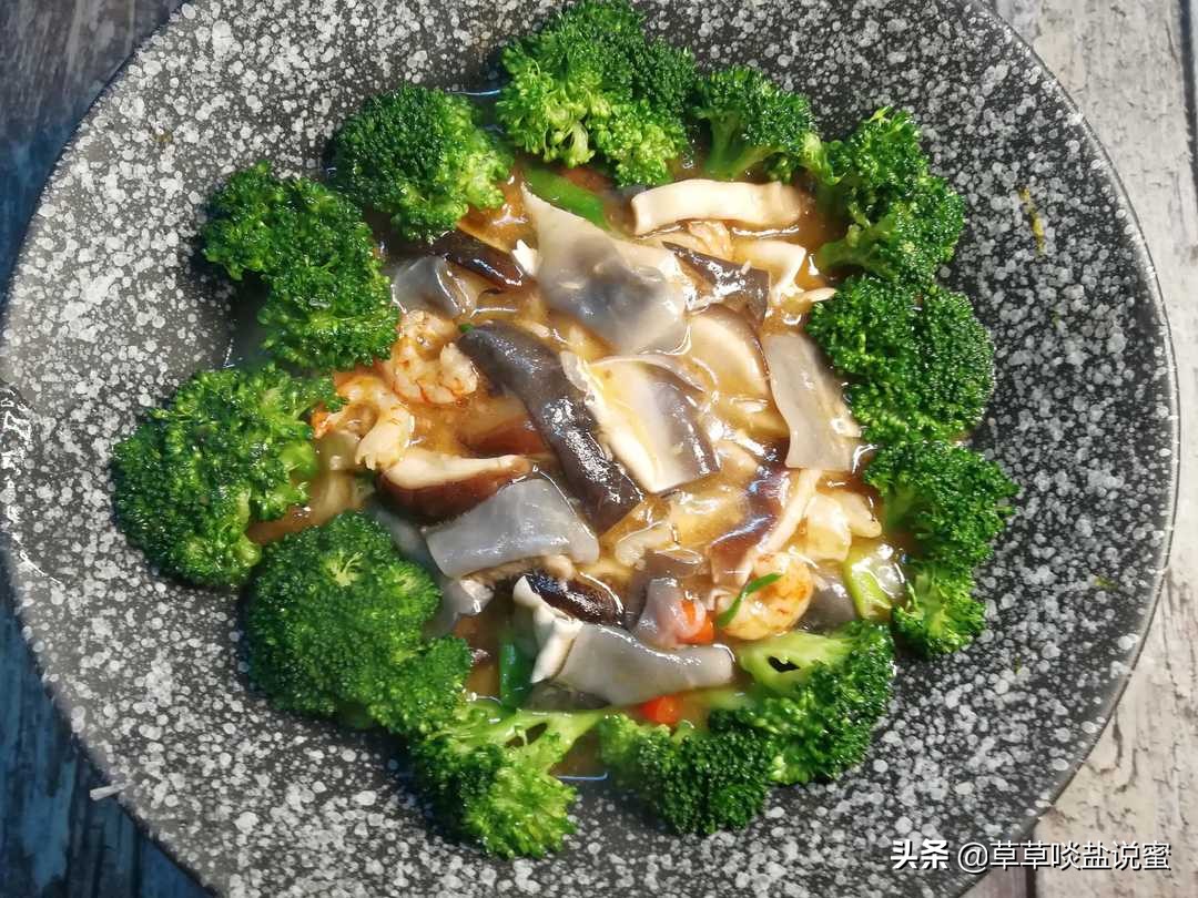 鲨鱼皮怎么做最有胶原蛋白,鲨鱼皮熬制方法详细