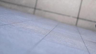 来自“刀锋战士”的灵感，把鞋底镂空，就像装了弹簧一样