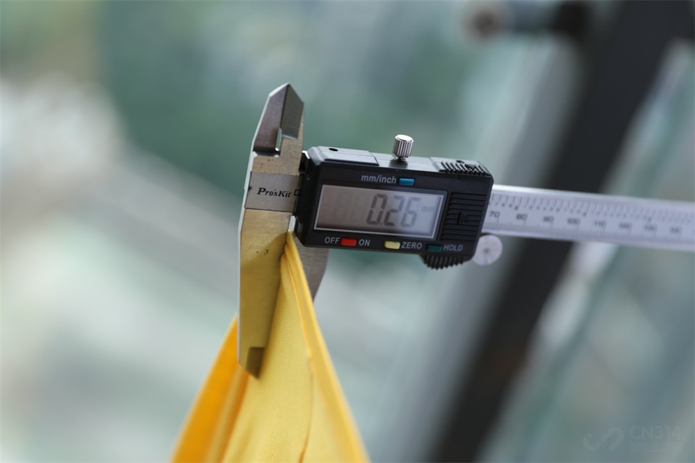 “后浪”的秋衣——自发热内衣好穿吗?亲试穿+四轮测评为你揭晓