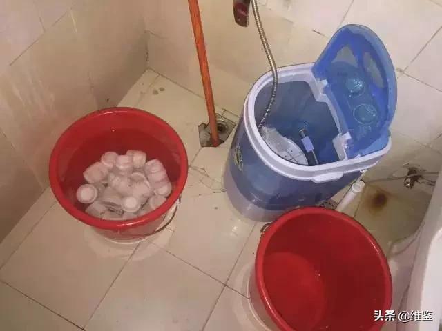 爆款化妆品竟在马桶边灌装制作？成本仅4元！