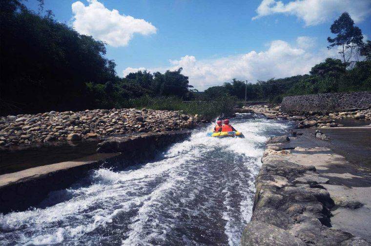 无漂流不夏天,无漂流不夏天亲子乐园