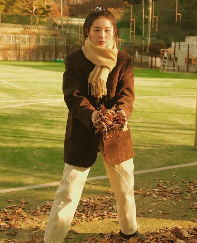 joy姜涩琪舞台对视,姜涩琪joy跳舞对视