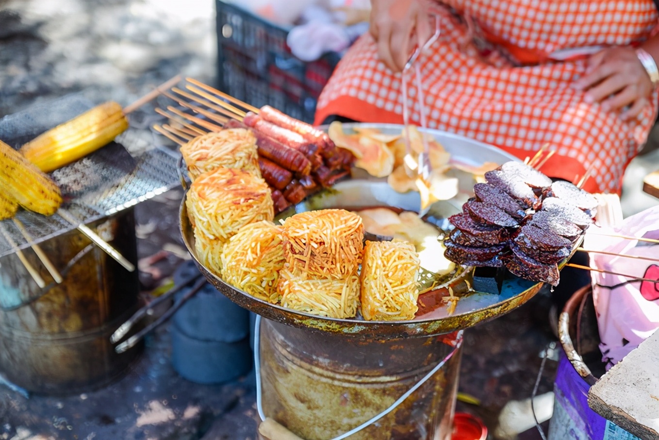 儿时小吃大作用，填饱肚子，成就爱情，那些我们“吃”出来的爱情