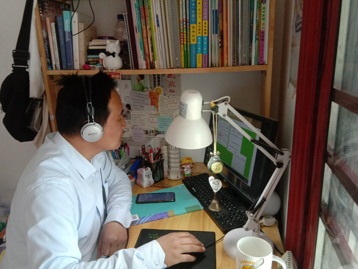 莒县峤山镇中心小学王厚义：帮助困难学生解决上网难题