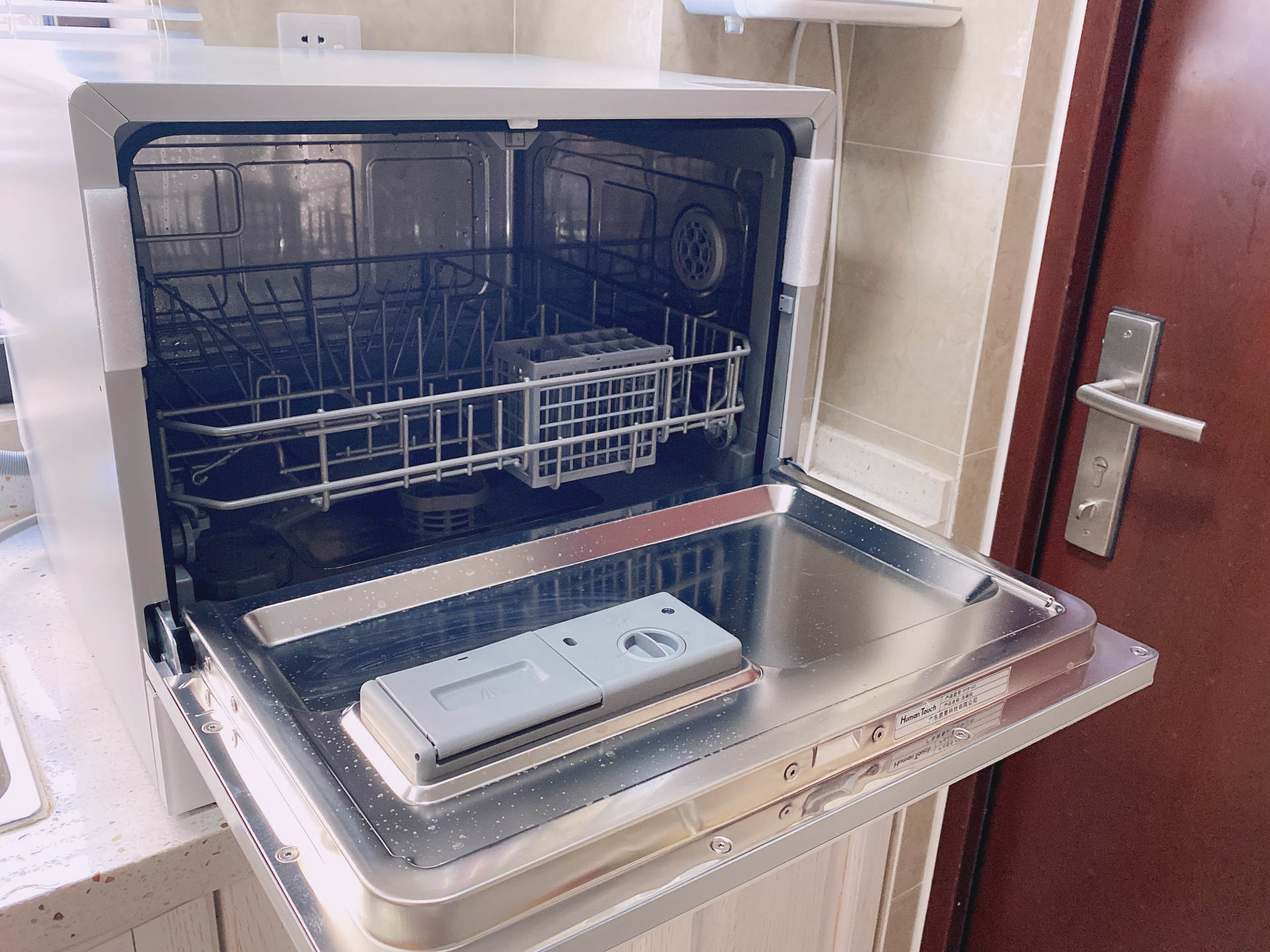 小户型窄台面嵌入式超薄洗碗机,慧曼c2小型台面洗碗机