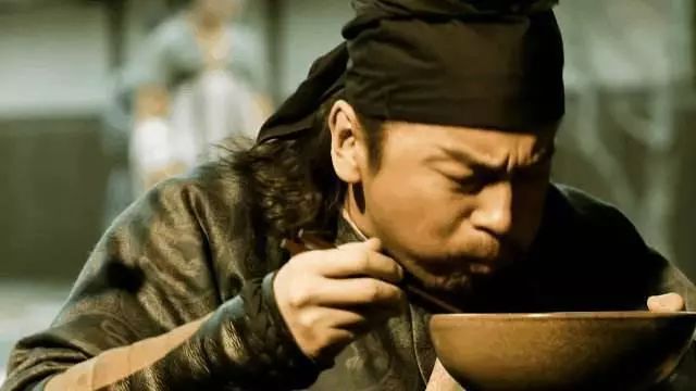 北京铜锅涮肉是哪的羊肉,老北京铜锅涮肉为啥是清水