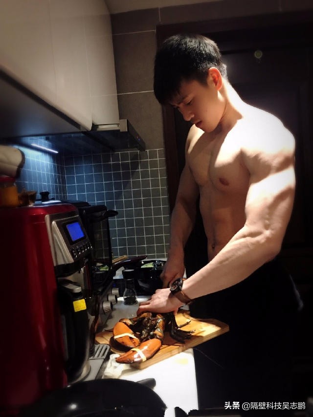 李佳淇,一个身材灰常好的健身教练