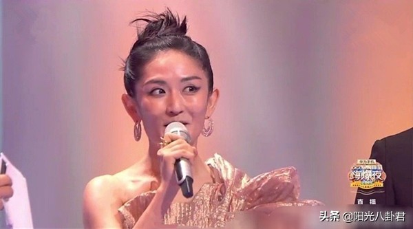 汪涵晚会口误完整版,谢娜和白岩松同台主持