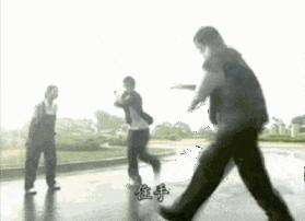 维金斯27分创生涯新高赛后采访,维金斯去年季后赛隔扣