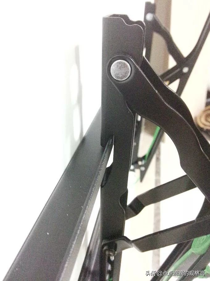 索尼电视底座支架怎么安装视频,l型通用电视挂墙支架安装方法