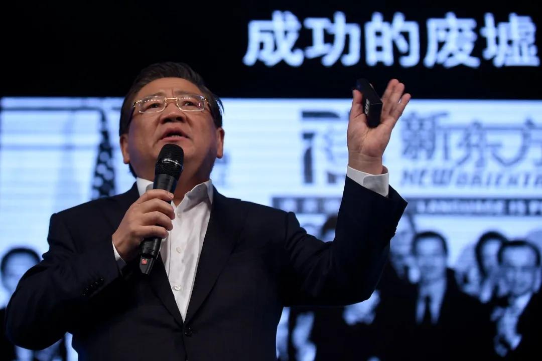 聚美优品陈欧转型路,聚美优品退市陈欧要为谁代言