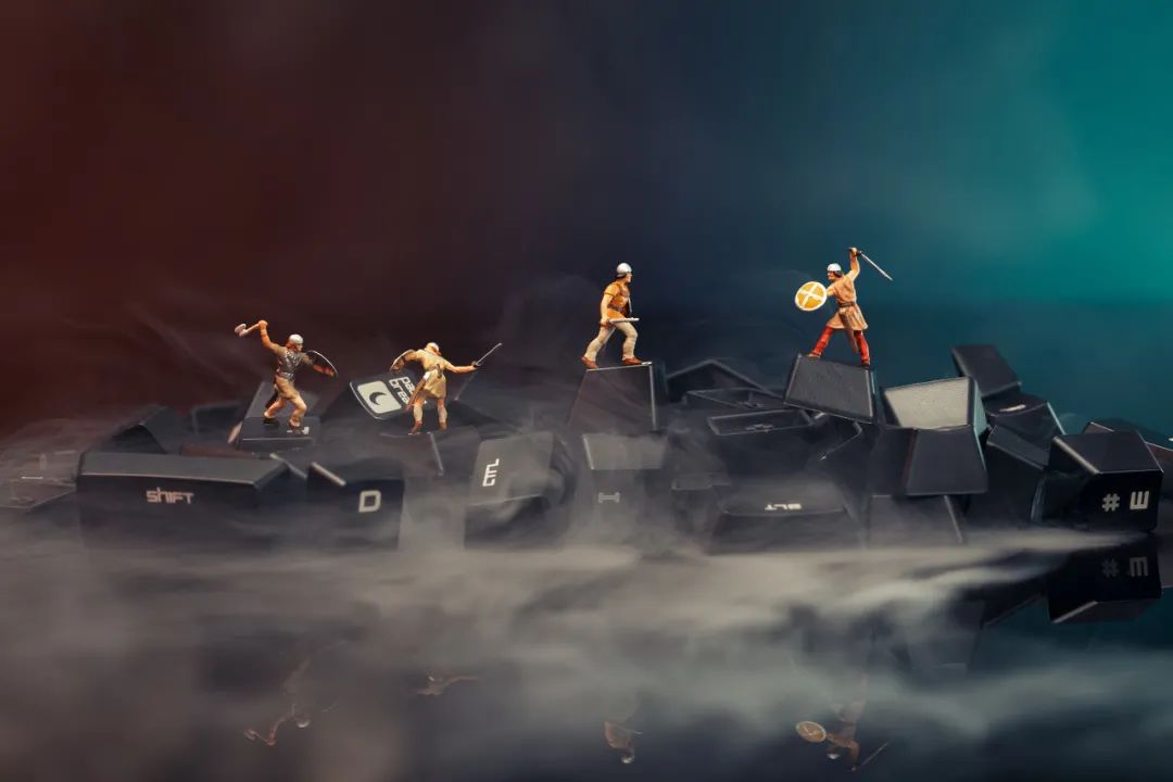 自杀、抑郁、丧失性能力！网络暗处的鉴黄师，真的很“爽”吗？