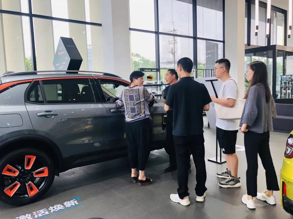 年中狂欢燃情high购 (燃情high购年中狂欢)