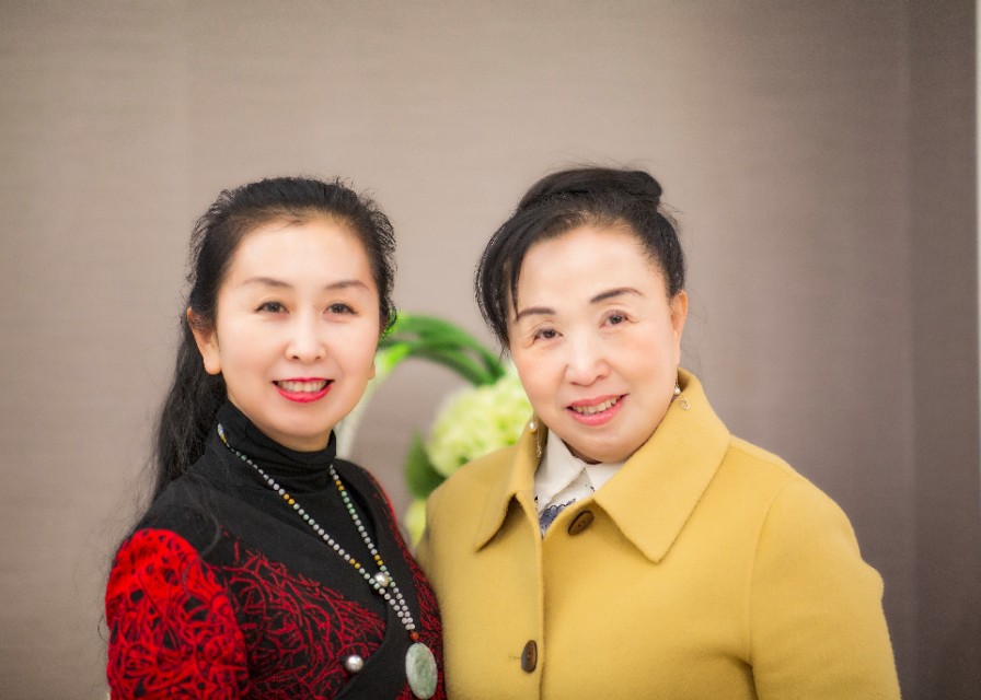 旗袍与家具,当古典家具遇上旗袍