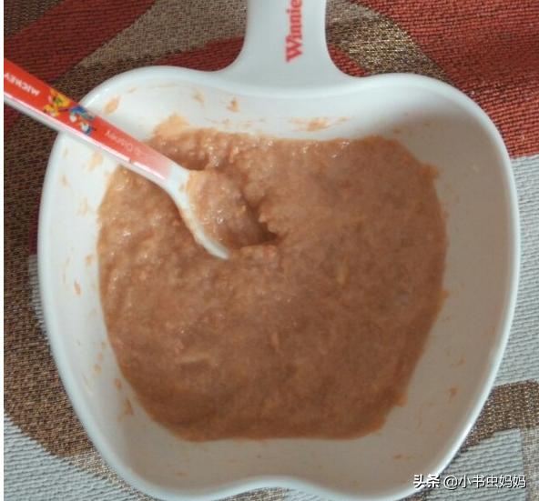 七个月宝宝每天喂多少辅食,七个月宝宝该喂什么辅食