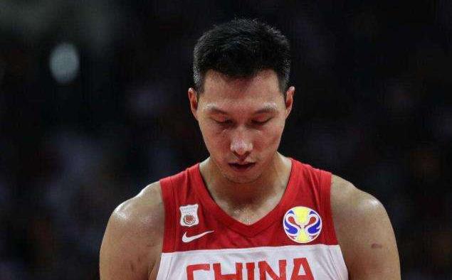 少年曾有凌云志洗尽铅华也从容!16年巅峰低谷,易建联的篮球人生