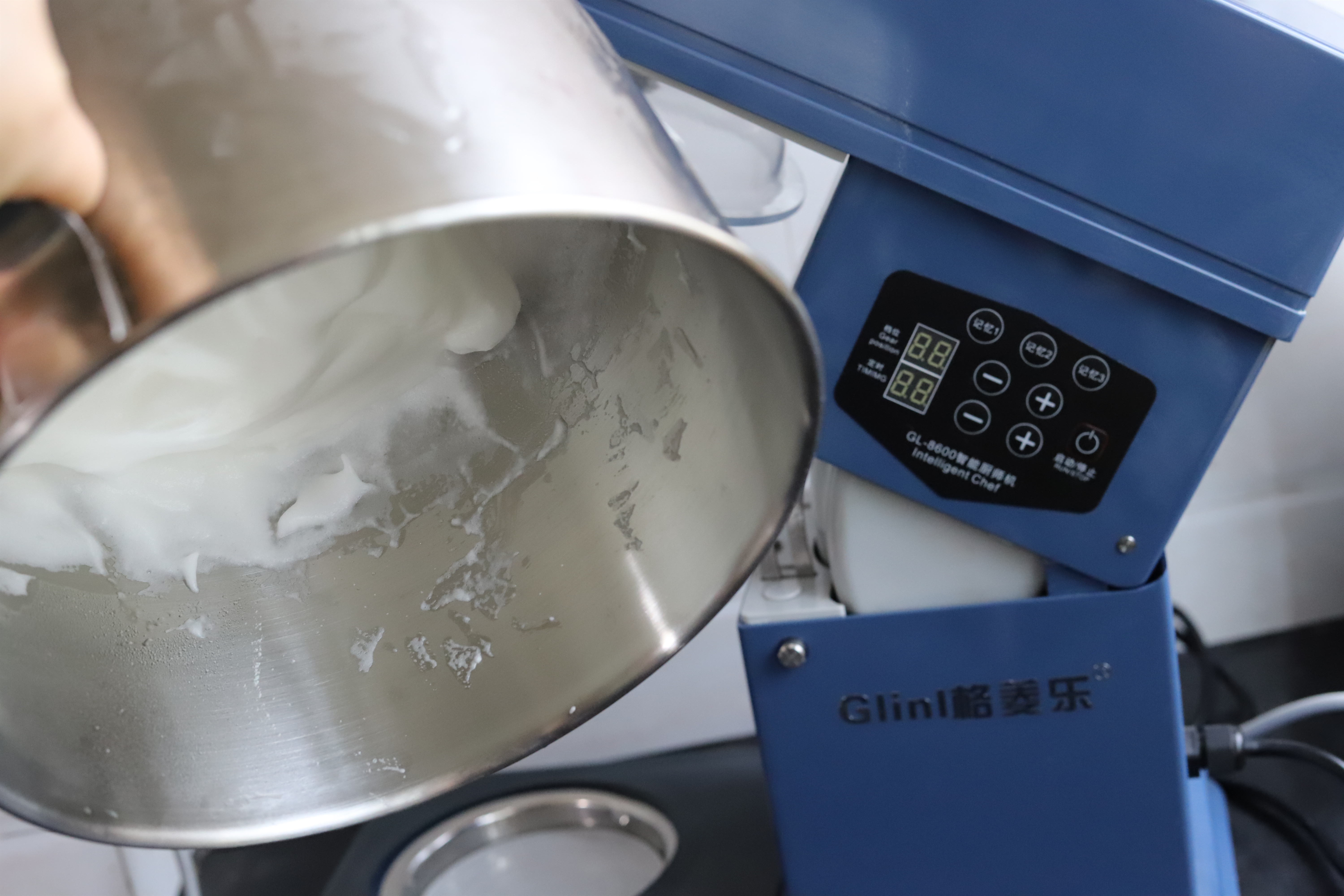 蛋糕好吃都是真材实料,想吃蛋糕不用买了把配方告诉你