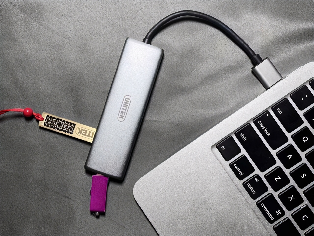 移动硬盘和u盘如何选择官方,大容量u盘移动硬盘怎么选