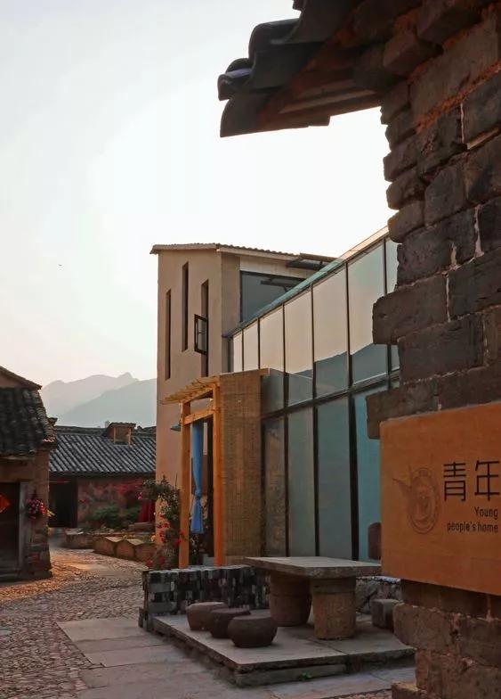 閲戝崕鍙ゆ潙鍙ら晣姘戝,閲戝崕鍙ゆ潙娓哥帺